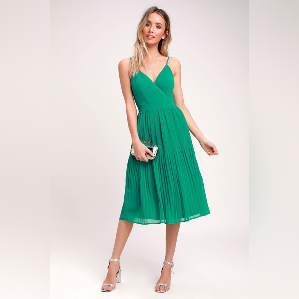 Lulus Pleated Midi Dress green- Sz Medium